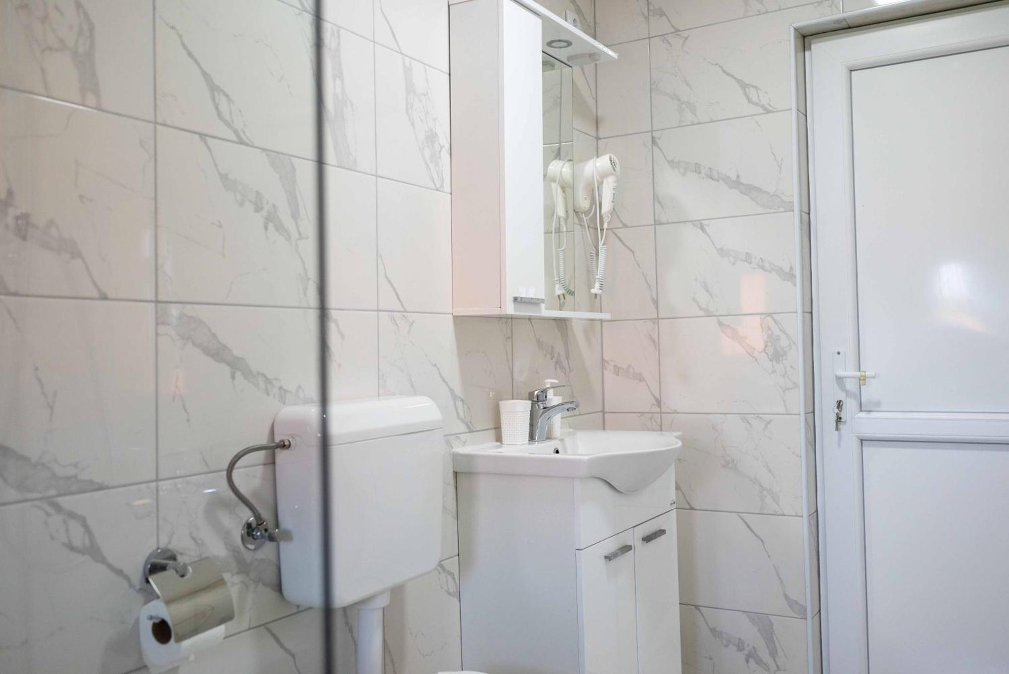 The Sun Apartments Brčko Екстериор снимка